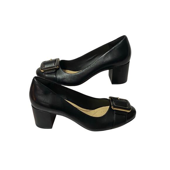 NWOB CLARKS Cushion Orabella Fame Black Leather 8.5 Gold Buckle Chunky Heel NEW - Picture 1 of 7